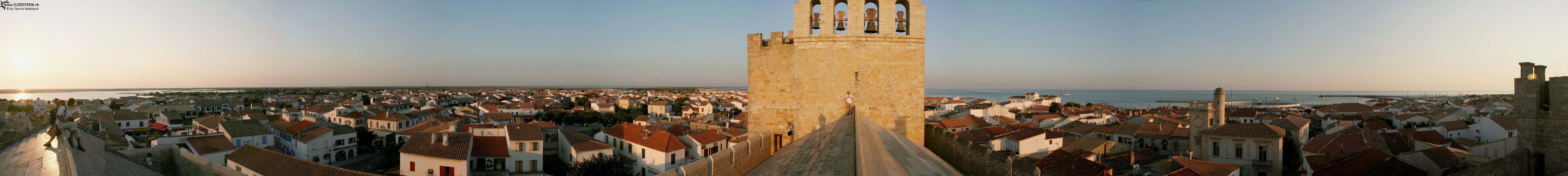 2008-08-28 - Panorama on the rooftop of church in st. maries de la mer, france